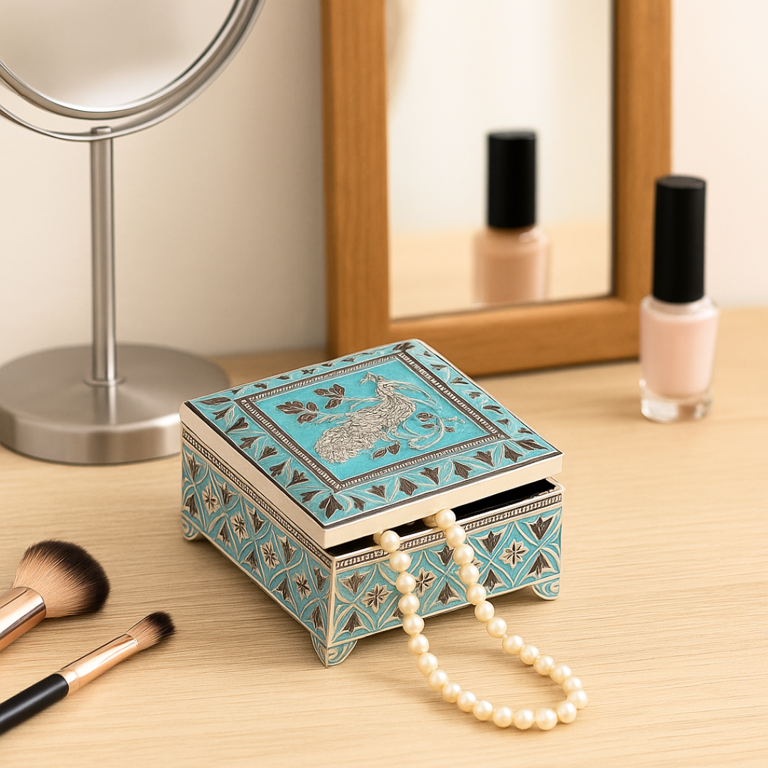 Elegant Enamel & Silver Plated Jewellery Box (green)